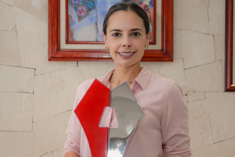 uploads/6/32/01 (9).Png